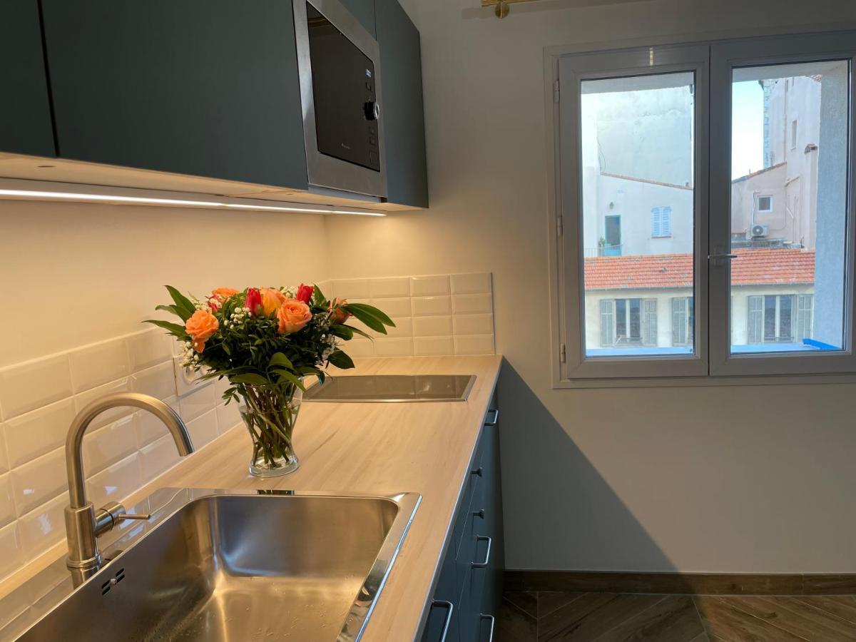 Nice Renting - Massena - Loft - Heart Of Vieil Antibes - The Market With Sea View Exterior foto
